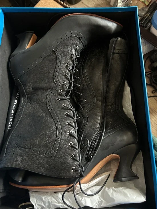 Fluevog Chaminade 11 - Picture 1 of 5